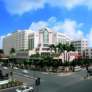 Ruposhi Bangla ホテル